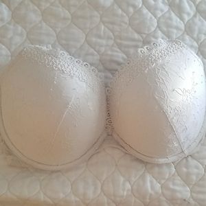 36DDD VICTORIA'S SECRET BRA